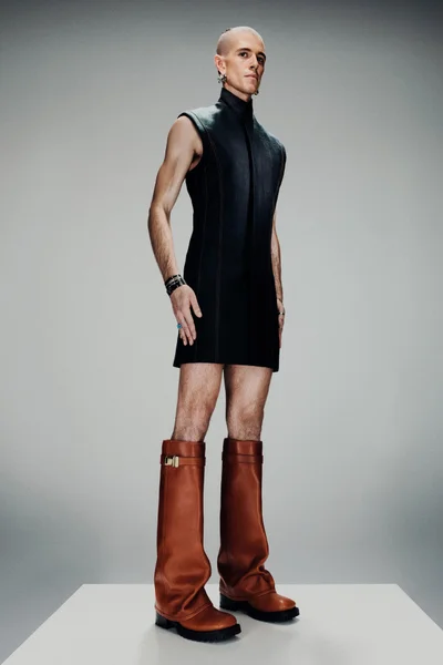 Look 24